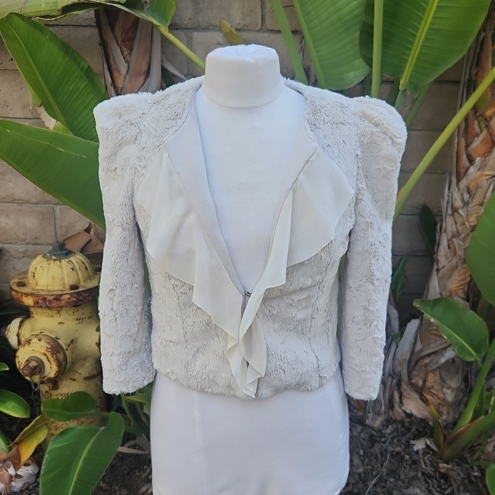 Maginn Faux Fur Cropped Blazer Ruffle Jacket S
